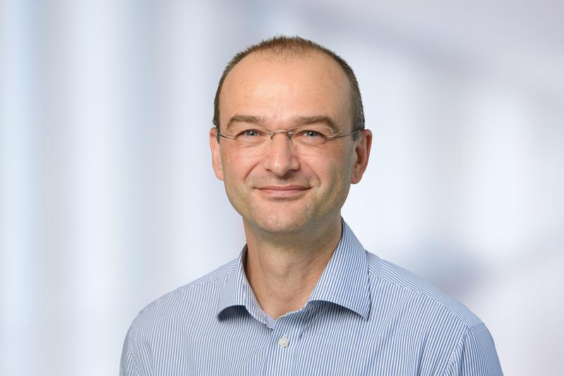 Prof. Dr. Tobias Moser, Direktor des Instituts für Auditorische Neurowissenschaften der Universitätsmedizin Göttingen (UMG) und Sprecher des Exzellenzclusters Multiscale Bioimaging (MBExC).  mbexc/spförtner